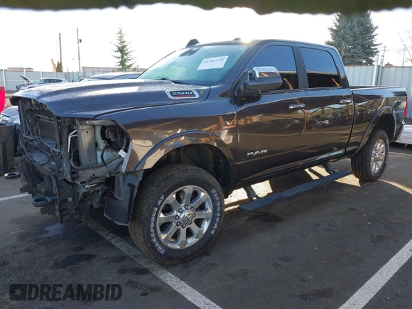2019 Ram 2500 Laramie with VIN 3C6UR5FL5KG546188, listed as a IAAI auction lot 41361194 with 100,639 mi miles. Bid and sale history available at carsss.com. Image 23.