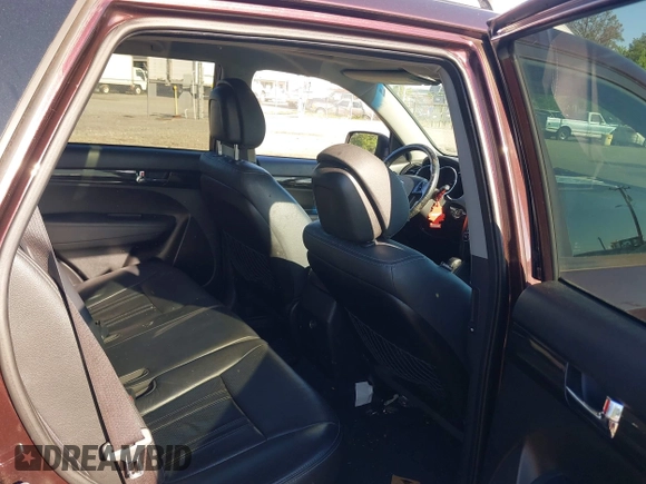 2012 Kia Sorento EX with VIN 5XYKUDA23CG206609, listed as a IAAI auction lot 42142072 with 162,574 mi miles. Bid and sale history available at carsss.com. Image 8.