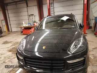 2016 Porsche Cayenne GTS z VIN WP1AD2A29GLA72438, wystawiony jako IAAI lot #41279805 z przebiegiem 29 769 mil mil oraz . Historia ofert i sprzedaży dostępna na DreamBid. Obrazek 12.