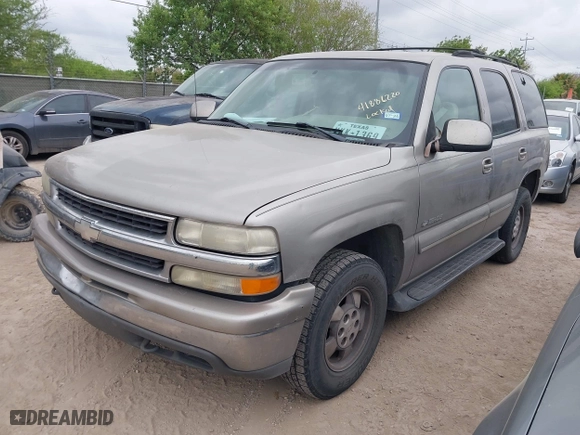 2001 Chevrolet Tahoe LS with VIN 1GNEK13T11R163918, listed as a IAAI auction lot 41886220 with 271,688 mi miles. Bid and sale history available at carsss.com. Image 2.