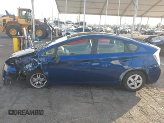 2010 Toyota Prius II with VIN JTDKN3DU3A0153692, listed as a IAAI auction lot 41371359 with 129,195 mi miles. Bid and sale history available at carsss.com. Image 14.