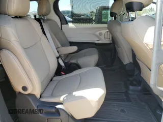 2022 Toyota Sienna XLE z VIN 5TDJRKECXNS095020, wystawiony jako Copart lot #58532445 z przebiegiem 33 154 mil mil oraz Szkoda całkowita • Salvage title. Historia ofert i sprzedaży dostępna na DreamBid. Obrazek 11.