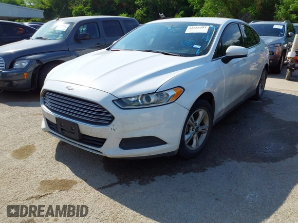 2014 Ford Fusion S with VIN 3FA6P0G7XER102749, listed as a IAAI auction lot 42035294 with 181,153 mi miles. Bid and sale history available at carsss.com. Image 2.