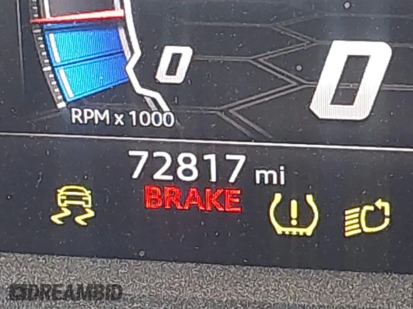 2019 Lamborghini Urus z VIN ZPBUA1ZL7KLA01416, wystawiony jako IAAI lot #41680325 z przebiegiem 72 817 mil mil oraz . Historia ofert i sprzedaży dostępna na DreamBid. Obrazek 16.