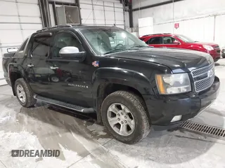 2008 Chevrolet Avalanche 2LT with VIN 3GNFK12328G287891, listed as a IAAI auction lot 41509248 with 233,133 mi miles and . Bid and sale history available at DreamBid. Image 1.