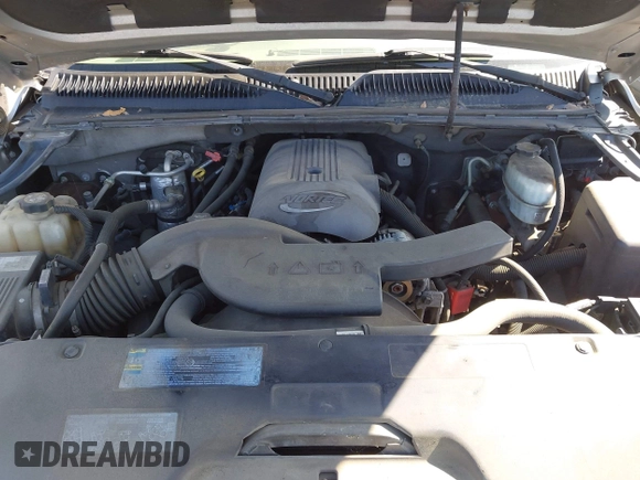 2004 Chevrolet Suburban LS with VIN 3GNEC16Z74G112232, listed as a IAAI auction lot 42063073 with 234,347 mi miles. Bid and sale history available at carsss.com. Image 10.