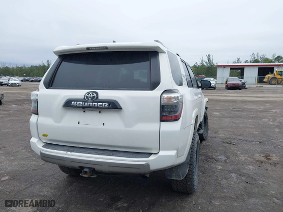 2017 Toyota 4Runner SR5 with VIN JTEBU5JR2H5409960, listed as a IAAI auction lot 41406747 with 100,750 mi miles. Bid and sale history available at carsss.com. Image 12.