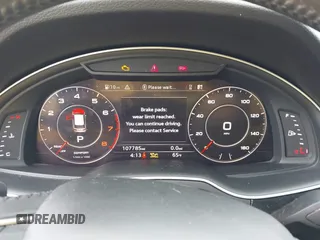 2017 Audi Q7 Premium Plus with VIN WA1LAAF71HD023838, listed as a IAAI auction lot 41924707 with 107,785 mi miles. Bid and sale history available at carsss.com. Image 7.