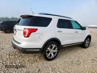 2019 Ford Explorer Limited with VIN 1FM5K7F8XKGA71847, listed as a Copart auction lot 60913055 with 89,329 mi miles and Salvage title. Bid and sale history available at DreamBid. Image 3.