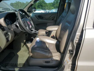 2001 Ford Escape XLT с VIN 1FMCU04131KC39323, выставлен на аукционе Copart как лот 57726825 с пробегом 170 104 миль миль и Списание • Salvage title. История ставок и продаж доступна на DreamBid. Изображение 7.