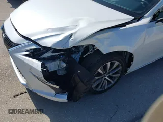 2019 Lexus ES with VIN 58ABZ1B13KU027719, listed as a IAAI auction lot 41945226 with 37,453 mi miles. Bid and sale history available at carsss.com. Image 6.