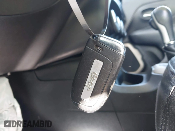 2016 Jeep Renegade Limited with VIN ZACCJADT5GPE29952, listed as a IAAI auction lot 42023127 with 57,669 mi miles and . Bid and sale history available at DreamBid. Image 11.