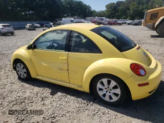 2009 Volkswagen New Beetle Coupe S with VIN 3VWPW31C59M518782, listed as a Copart auction lot 70528194 with 137,475 mi miles and Salvage Title. Bid and sale history available at carsss.com. Image 2.