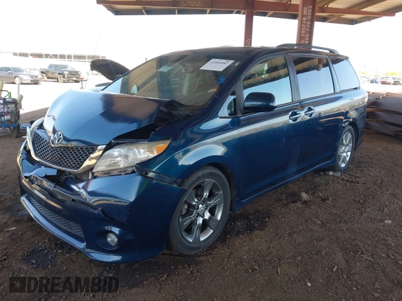 2012 Toyota Sienna SE with VIN 5TDXK3DC0CS264643, listed as a IAAI auction lot 42004082 with 118,675 mi miles. Bid and sale history available at carsss.com. Image 17.