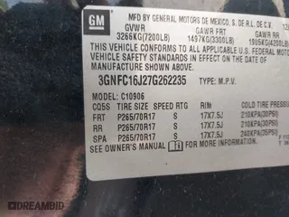 2007 Chevrolet Suburban LT with VIN 3GNFC16J27G262235, listed as a IAAI auction lot 41980553 with 144,926 mi miles. Bid and sale history available at carsss.com. Image 9.