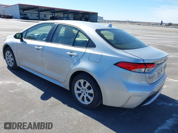 2022 Toyota Corolla LE with VIN JTDEPMAE5NJ221114, listed as a IAAI auction lot 41660732 with 48,662 mi miles and . Bid and sale history available at carsss.com. Image 3.
