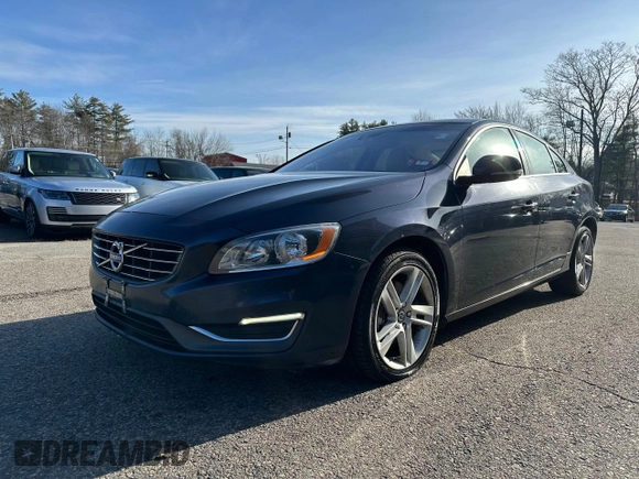 2015 Volvo S60 T5 Premier with VIN YV1612TB7F1305119, listed as a Copart auction lot 85914134 with 190,842 mi miles and Clean Title. Bid and sale history available at carsss.com. Image 2.