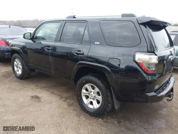 2019 Toyota 4Runner SR5 with VIN JTEBU5JR8K5700020, listed as a IAAI auction lot 41691677 with 70,562 mi miles. Bid and sale history available at carsss.com. Image 3.