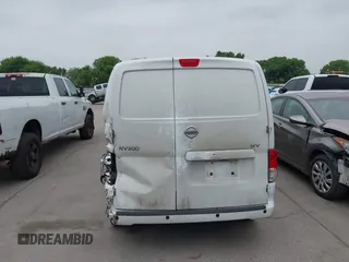 2020 Nissan NV200 S with VIN 3N6CM0KN2LK708142, listed as a IAAI auction lot 41916197 with 88,658 mi miles and . Bid and sale history available at DreamBid. Image 17.