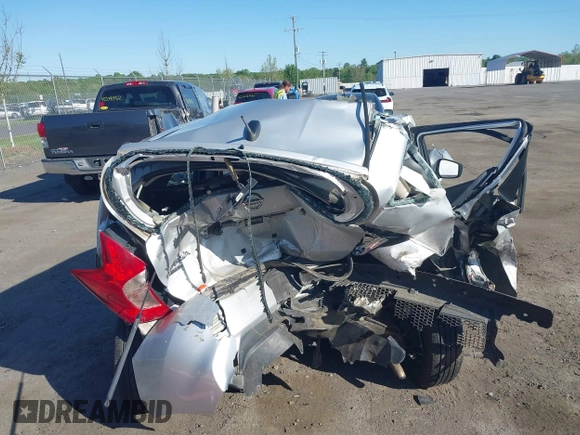 2018 Nissan Note SV с VIN 3N1CE2CP8JL356271, выставлен на аукционе IAAI как лот 42133727 с пробегом 176 713 миль миль и . История ставок и продаж доступна на DreamBid. Изображение 16.