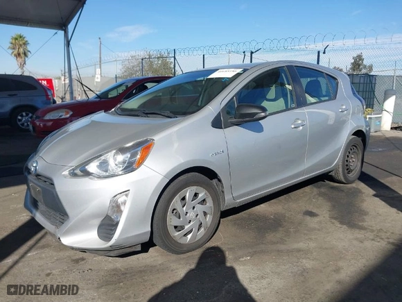 2016 Toyota Prius c One with VIN JTDKDTB3XG1136355, listed as a IAAI auction lot 40685186 with 88,153 mi miles. Bid and sale history available at carsss.com. Image 2.