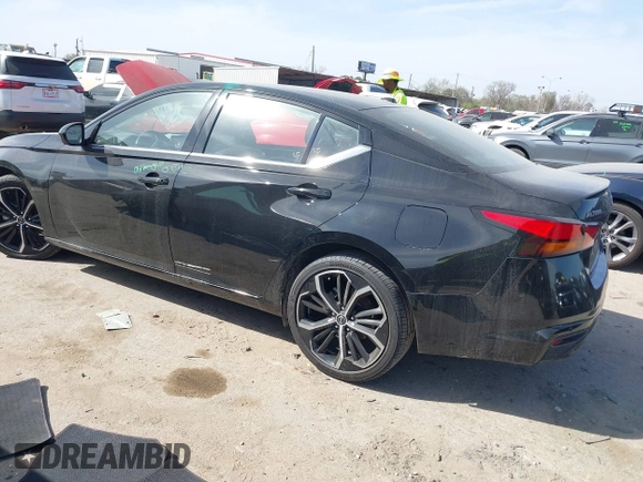 2023 Nissan Altima SR z VIN 1N4BL4CV6PN384206, wystawiony jako IAAI lot #41753570 z przebiegiem 32 594 mil mil oraz . Historia ofert i sprzedaży dostępna na DreamBid. Obrazek 3.