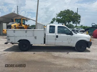2001 Ford F-250 XL with VIN 3FTNX20L71MA26777, listed as a IAAI auction lot 42712362 with 318,429 mi miles and . Bid and sale history available at DreamBid. Image 13.