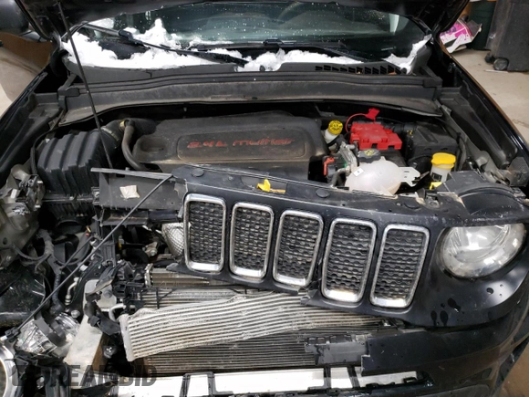 2020 Jeep Renegade Sport with VIN ZACNJBAB9LPL25398, listed as a Copart auction lot 49898705 with 47,555 mi miles and Salvage title. Bid and sale history available at DreamBid. Image 12.
