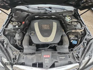 2011 Mercedes-Benz E 350 Luxury with VIN WDDHF8HB2BA488005, listed as a Copart auction lot 62936585 with 188,501 mi miles and Salvage title. Bid and sale history available at DreamBid. Image 11.