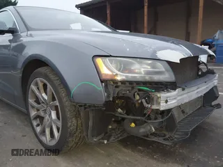 2012 Audi A5 Premium Plus z VIN WAULFAFR5CA013278, wystawiony jako IAAI lot #41324346 z przebiegiem 75 401 mil mil oraz . Historia ofert i sprzedaży dostępna na DreamBid. Obrazek 13.