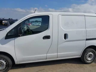 2016 Nissan NV200 S z VIN 3N6CM0KN2GK693227, wystawiony jako IAAI lot #41447456 z przebiegiem 193 593 mil mil oraz . Historia ofert i sprzedaży dostępna na DreamBid. Obrazek 15.