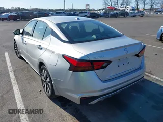 2020 Nissan Altima SV z VIN 1N4BL4DV3LC182167, wystawiony jako IAAI lot #42071300 z przebiegiem 69 122 mil mil oraz . Historia ofert i sprzedaży dostępna na DreamBid. Obrazek 3.