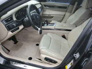 2013 BMW 7 Series 750Li z VIN WBAYE8C57DD133232, wystawiony jako Copart lot #86054494 z przebiegiem 118 438 mil mil oraz Szkoda całkowita • Salvage title. Historia ofert i sprzedaży dostępna na DreamBid. Obrazek 7.