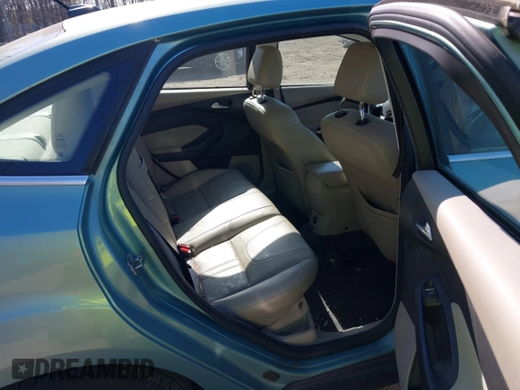 2012 Ford Focus SEL with VIN 1FAHP3H25CL172958, listed as a IAAI auction lot 41961889 with 135,052 mi miles. Bid and sale history available at carsss.com. Image 8.