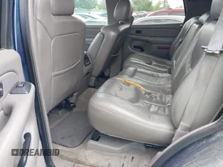 2004 Chevrolet Tahoe LS with VIN 1GNEK13Z64R283822, listed as a IAAI auction lot 42149381 with 240,624 mi miles. Bid and sale history available at carsss.com. Image 8.