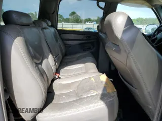 2003 Chevrolet Suburban LT z VIN 1GNEC16Z23J338840, wystawiony jako Copart lot #59962715 z przebiegiem 264 250 mil mil oraz Szkoda całkowita • Salvage title. Historia ofert i sprzedaży dostępna na DreamBid. Obrazek 11.