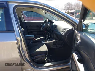 2018 Jeep Compass Sport with VIN 3C4NJDAB8JT191603, listed as a IAAI auction lot 41674308 with 107,291 mi miles and . Bid and sale history available at DreamBid. Image 5.
