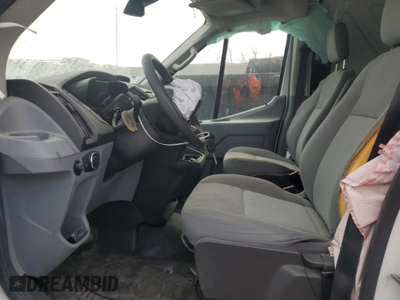 2018 Ford Transit z VIN 1FTYR3XG6JKA95666, wystawiony jako Copart lot #84292594 z przebiegiem 218 335 mil mil oraz Nie do naprawy • Non repairable. Historia ofert i sprzedaży dostępna na DreamBid. Obrazek 7.
