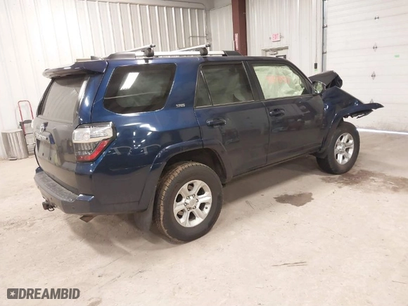 2019 Toyota 4Runner SR5 with VIN JTEBU5JR2K5698426, listed as a IAAI auction lot 41878911 with 177,360 mi miles. Bid and sale history available at carsss.com. Image 4.