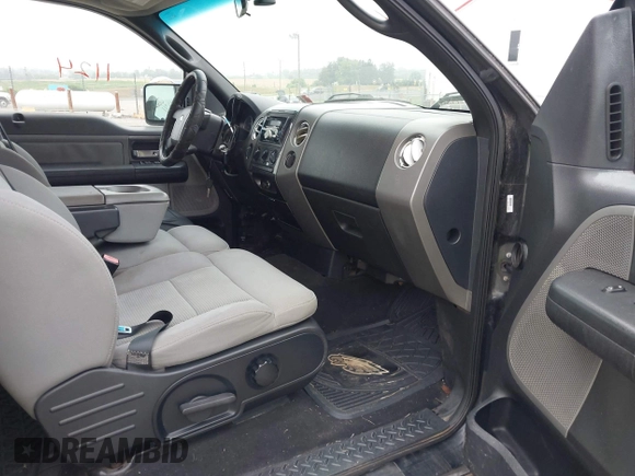 2004 Ford F-150 XLT with VIN 1FTPX14564FA02781, listed as a IAAI auction lot 42601124 with 162,038 mi miles and . Bid and sale history available at DreamBid. Image 5.