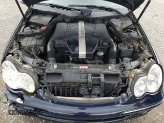 2005 Mercedes-Benz C 320 with VIN WDBRF64J75F631696, listed as a Copart auction lot 72349934 with 185,055 mi miles and Salvage Title. Bid and sale history available at DreamBid. Image 11.