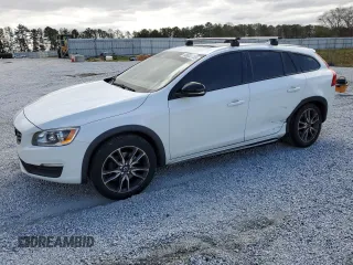 2016 Volvo V60 Cross Country T5 with VIN YV4612HK2G1004819, listed as a Copart auction lot 49656705 with 90,735 mi miles and Salvage Title. Bid and sale history available at carsss.com. Image 1.