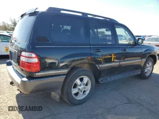 2005 Toyota Land Cruiser with VIN JTEHT05J252068111, listed as a Copart auction lot 48223705 with 265,817 mi miles and Salvage Title. Bid and sale history available at carsss.com. Image 3.