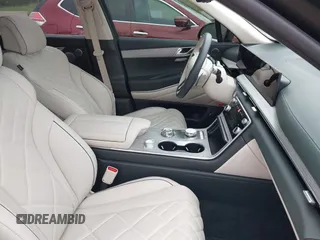 2025 Genesis GV80 Prestige z VIN KMUHEESC5SU239383, wystawiony jako IAAI lot #42286176 z przebiegiem 8 795 mil mil oraz . Historia ofert i sprzedaży dostępna na DreamBid. Obrazek 5.