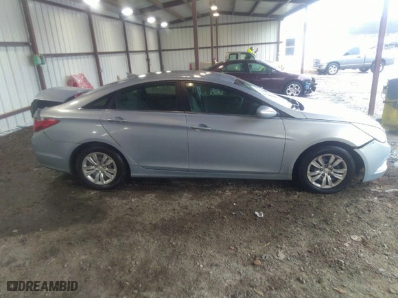 2012 Hyundai Sonata GLS PZEV with VIN 5NPEB4AC4CH471740, listed as a IAAI auction lot 41762707 with NaN miles. Bid and sale history available at carsss.com. Image 13.