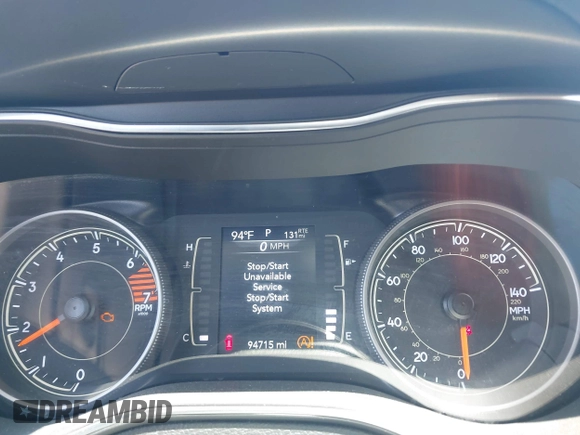 2019 Jeep Cherokee Latitude Plus z VIN 1C4PJLLB9KD248110, wystawiony jako IAAI lot #42205709 z przebiegiem 94 715 mil mil oraz . Historia ofert i sprzedaży dostępna na DreamBid. Obrazek 7.