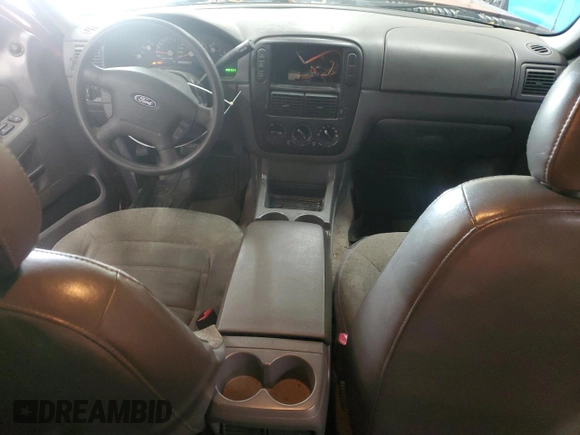 2004 Ford Explorer XLS z VIN 1FMZU72KX4ZB23773, wystawiony jako Copart lot #57514435 z przebiegiem 205 557 mil mil oraz Szkoda całkowita • Salvage title. Historia ofert i sprzedaży dostępna na DreamBid. Obrazek 8.