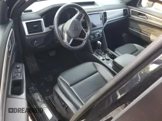 2022 Volkswagen Atlas SE with VIN 1V2HE2CA7NC215769, listed as a Copart auction lot 60394425 with Not provided miles and Salvage title. Bid and sale history available at DreamBid. Image 8.