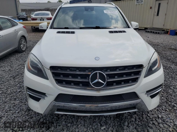 2014 Mercedes-Benz M 350 with VIN 4JGDA2EB6EA322417, listed as a Copart auction lot 55182635 with 197,655 mi miles and Clean Title. Bid and sale history available at DreamBid. Image 5.