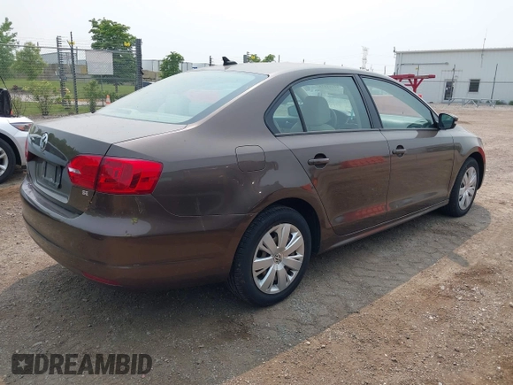 2014 Volkswagen Jetta SE with VIN 3VWD07AJ7EM251973, listed as a IAAI auction lot 42415573 with 124,323 mi miles and . Bid and sale history available at DreamBid. Image 4.